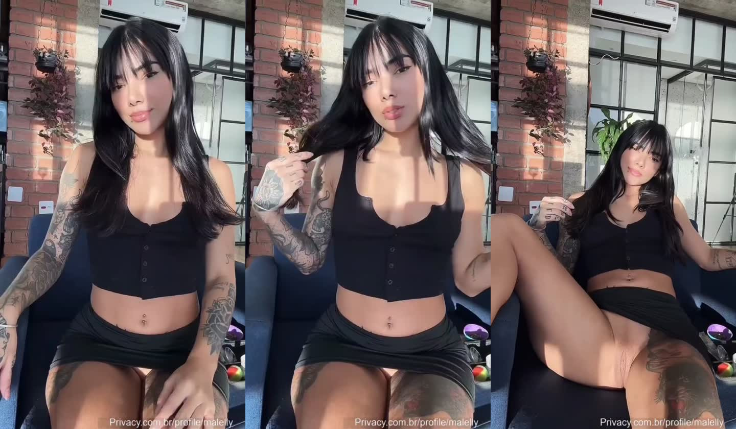 Malelly De Mini Saia Sem Calcinha No Xvideo Pornô