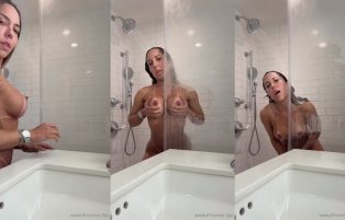 Mulher Melão Pelada No Banho Em Vídeo Vazado