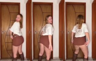 Antonia Valadão Mostrando a Buceta De Mini Saia