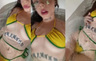 Gabisuki Branquinha Gostosa Banheira – Onlyfans