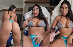 Karen Khalifa Goza Se Masturbando Com Conto Erótico