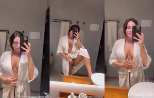 Lariza Goes Passando a Mão Na Buceta No Privacy