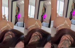 Pauline Ribeiro Deitada De Fio Dental Com o Cu Pra Cima