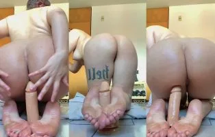 Gótica Rabuda De Quatro Com a Buceta Raspadinha No Pornocarioca