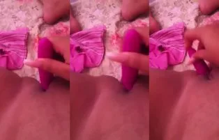 Se Masturbando Com Vibrador – Gordinha Goza Forte No OnlyFans