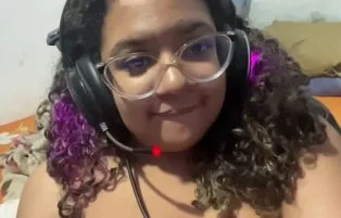 Melissa Pontes Pelada Abrindo a Bucetona No Onlyfans