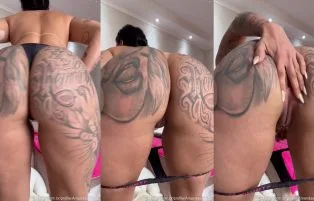 Mostrando o Cuzão Amanda Souza No Privacy